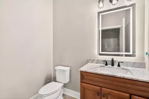 Bath - 667 Green Forest Pl, Lithopolis, OH 43136 photo 1 of 5