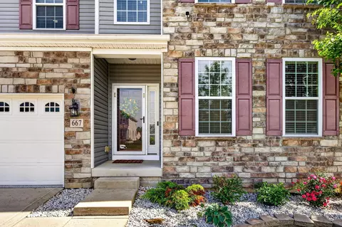 Exterior - 667 Green Forest Pl, Lithopolis, OH 43136 photo 6 of 12