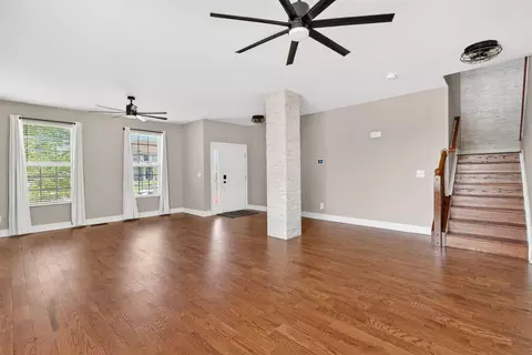 Living - 667 Green Forest Pl, Lithopolis, OH 43136 photo 2 of 13
