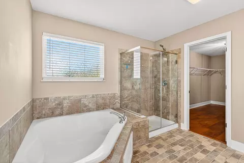 Bath - 667 Green Forest Pl, Lithopolis, OH 43136 photo 3 of 5