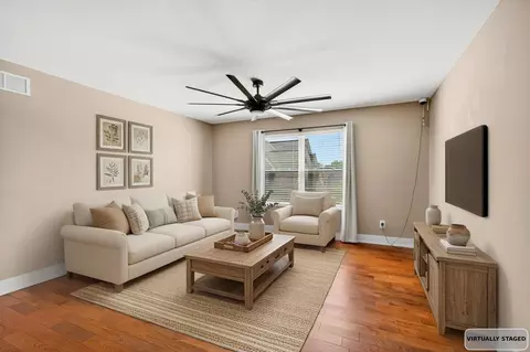 Living - 667 Green Forest Pl, Lithopolis, OH 43136 photo 13 of 13