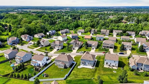View/Area - 667 Green Forest Pl, Lithopolis, OH 43136 photo 2 of 6