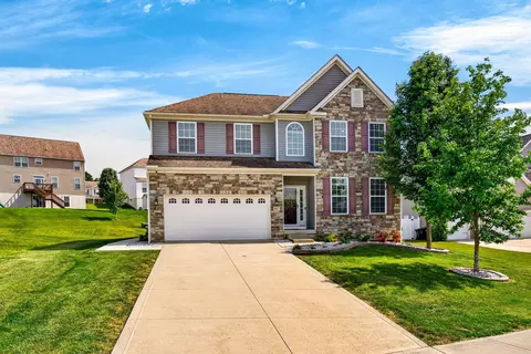 Exterior - 667 Green Forest Pl, Lithopolis, OH 43136 photo 3 of 12