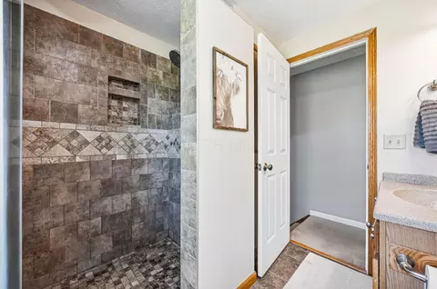 Bath - 17536 Carson Rd, Butler, OH 44822 photo 3 of 7