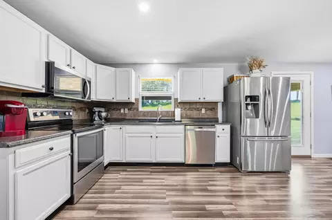 Kitchen - 17536 Carson Rd, Butler, OH 44822 photo 3 of 10