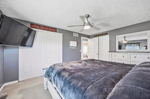 Bedroom - 17536 Carson Rd, Butler, OH 44822 photo 2 of 7