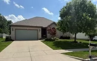 999 Laketree Ct W, Westerville, OH 43081