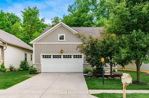 228 Autumn Way, Pataskala, OH 43062