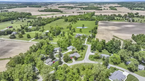 View/Area - 1366 Windsor Ct, Circleville, OH 43113 photo 6 of 10