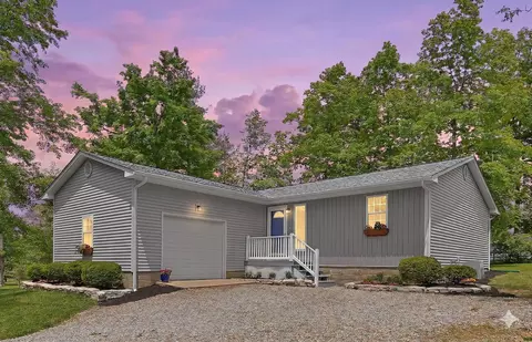 1366 Windsor Ct, Circleville, OH 43113