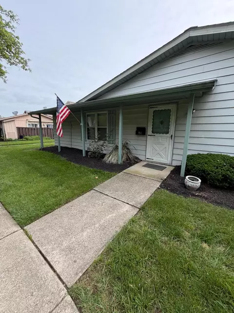 2515 Nassau Dr #25D, Columbus, OH 43232