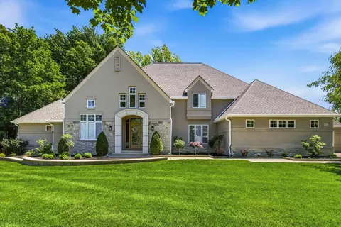 8432 Tartan Fields Dr, Dublin, OH 43017