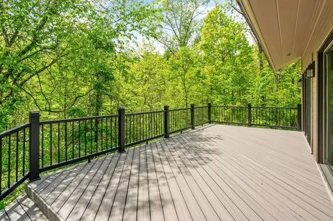 Exterior - 1707 Hyatts Rd, Delaware, OH 43015 photo 22 of 35