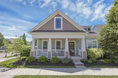 2109 Legends Dr, Grove City, OH 43123