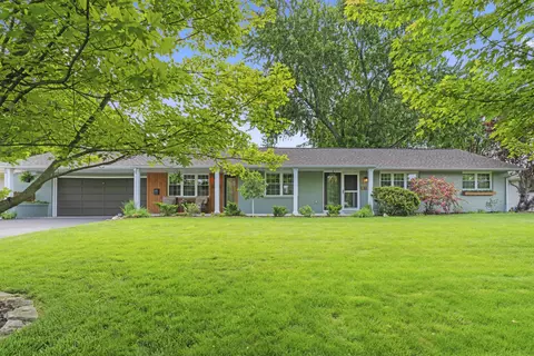 3870 Norbrook Dr, Columbus, OH 43220