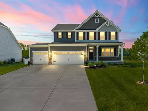 2806 Newcastle Dr, Troy, OH 45373