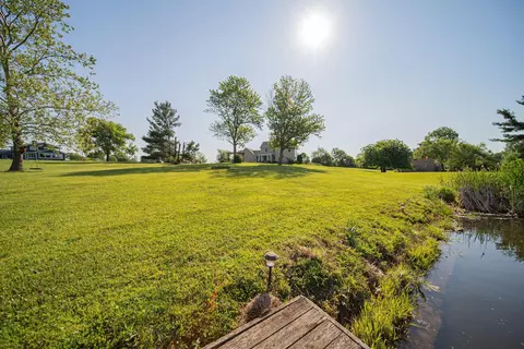 Exterior - 25885 Shoemaker Rd, Circleville, OH 43113 photo 18 of 23