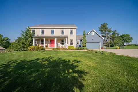 Exterior - 25885 Shoemaker Rd, Circleville, OH 43113 photo 3 of 23