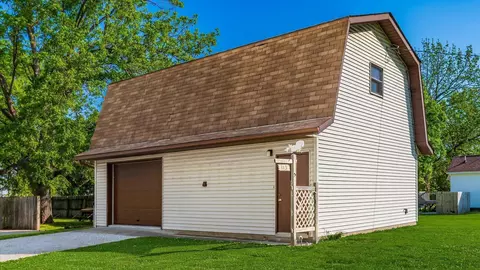 113 E 2nd St, Hebron, OH 43025