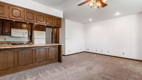 Living - 113 E 2nd St, Hebron, OH 43025 photo 2 of 2