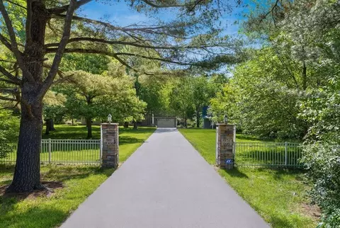 7600 Lee Rd, Westerville, OH 43081
