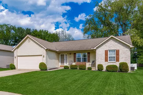 Exterior - 1950 Patrick Dr E, Newark, OH 43055 photo 2 of 5