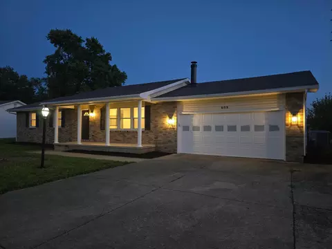 609 Spring Ave, Washington Court House, OH 43160