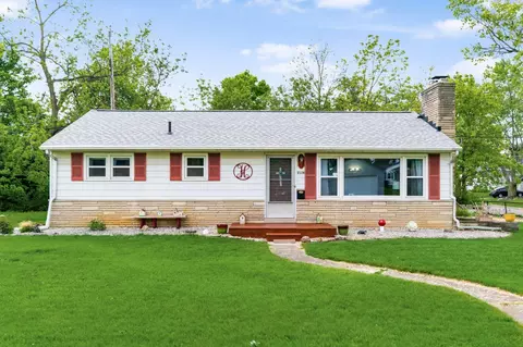 3119 Lotz Dr, Grove City, OH 43123