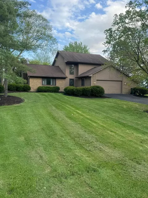 10825 Sierra Woods Cir, Plain City, OH 43064