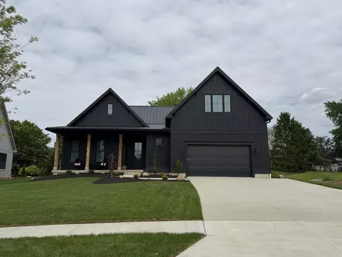 324 Myrtle Dr, Westerville, OH 43081