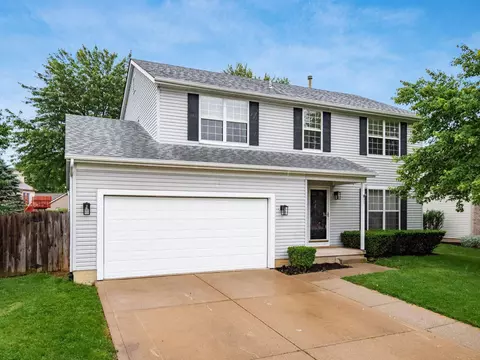 27 Fieldcrest Dr, Delaware, OH 43015