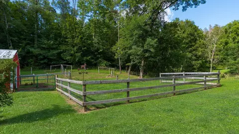 Exterior - 385 Irish Ridge Rd, Philo, OH 43771 photo 7 of 13