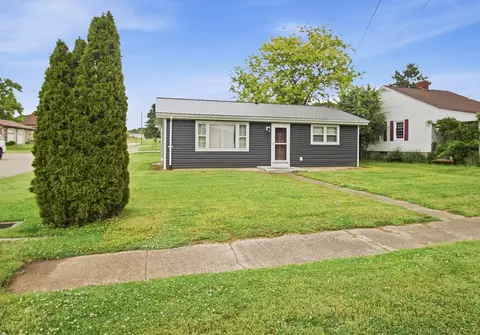 289 Elm St, Duncan Falls, OH 43734