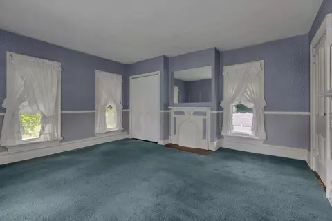 Bedroom - 325 E Walnut St, Lancaster, OH 43130 photo 3 of 6