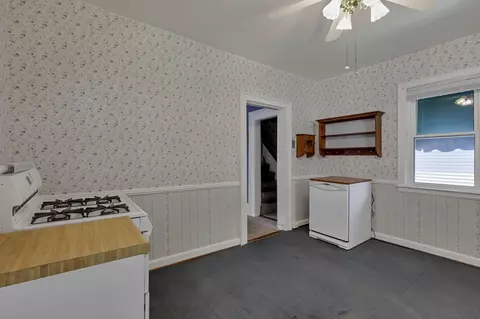 Kitchen - 325 E Walnut St, Lancaster, OH 43130 photo 3 of 5