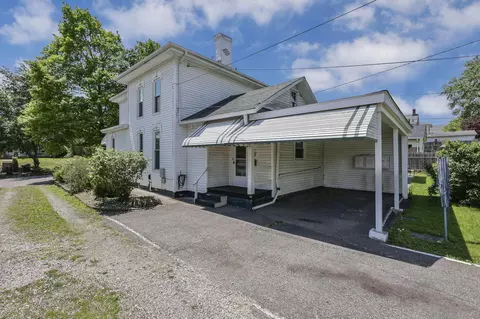 Exterior - 325 E Walnut St, Lancaster, OH 43130 photo 5 of 12