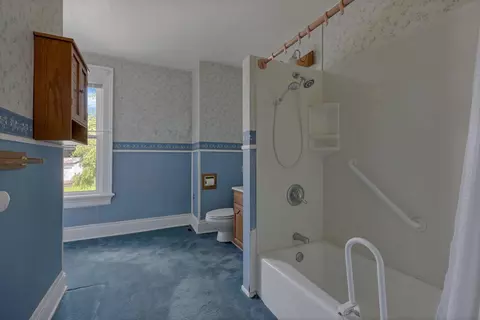 Bath - 325 E Walnut St, Lancaster, OH 43130 photo 3 of 3