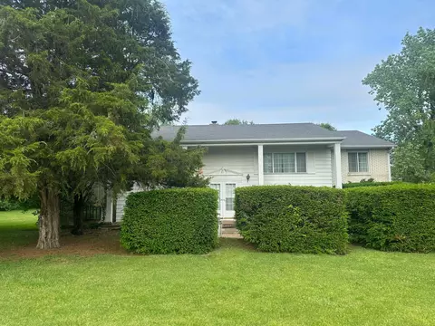 9462 Alkire Rd, Grove City, OH 43123