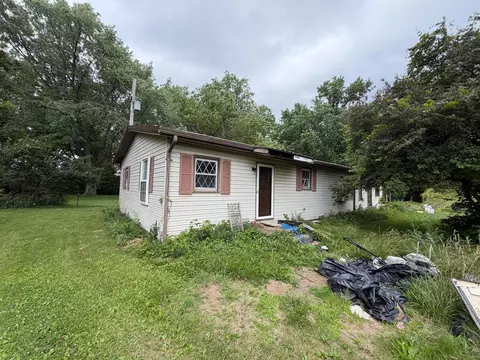 986 Thornwood Dr SW, Heath, OH 43056