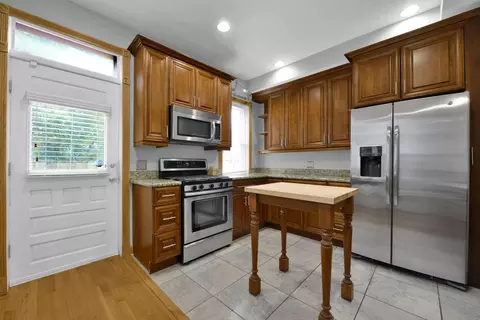 Kitchen - 29 E 2nd Ave, Columbus, OH 43201 photo 1 of 6