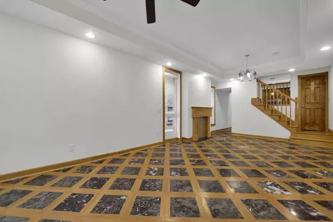 Living - 29 E 2nd Ave, Columbus, OH 43201 photo 3 of 4