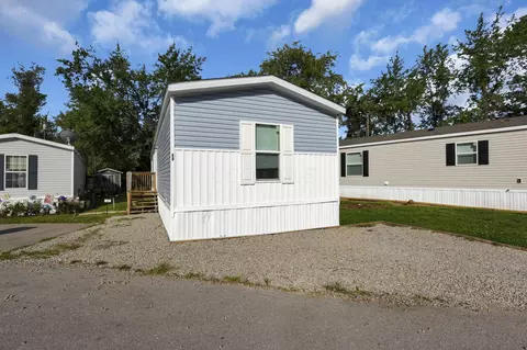 2288 W High St NE #LOT 40, Newark, OH 43055