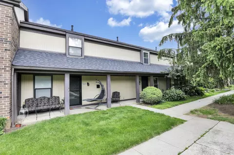 5862 Hallridge Cir, Columbus, OH 43232
