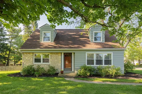 2701 Snouffer Rd, Columbus, OH 43235