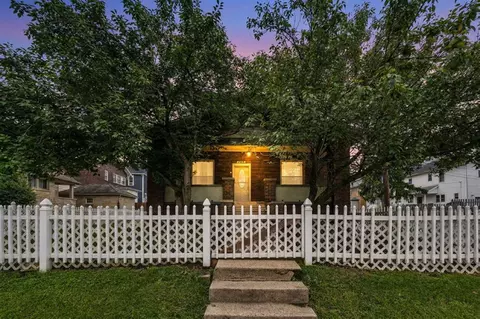 1222 Blue Ave, Zanesville, OH 43701