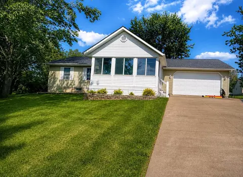 54 Winesap Ct, Howard, OH 43028