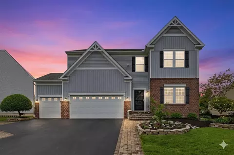 235 Weeping Willow Run Dr, Johnstown, OH 43031