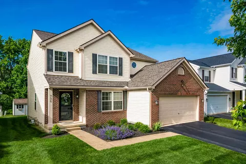 736 Sanville Dr, Lewis Center, OH 43035