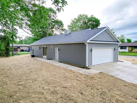 Exterior - 228 E Walnut Street Ext, Danville, OH 43014 photo 15 of 20