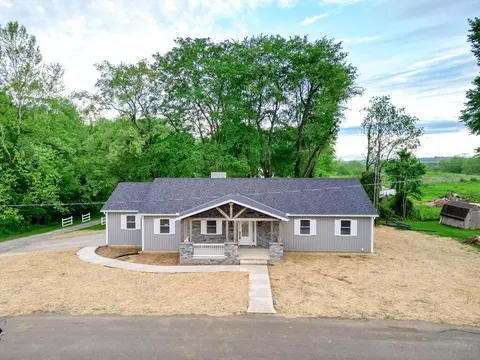 Exterior - 228 E Walnut Street Ext, Danville, OH 43014 photo 9 of 20